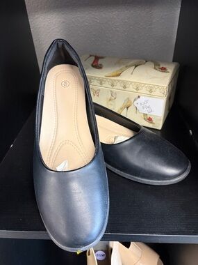 Classic Black Women's Slip-On Flats